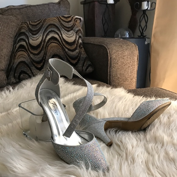 Shoes - Silver wedding or prom shoe